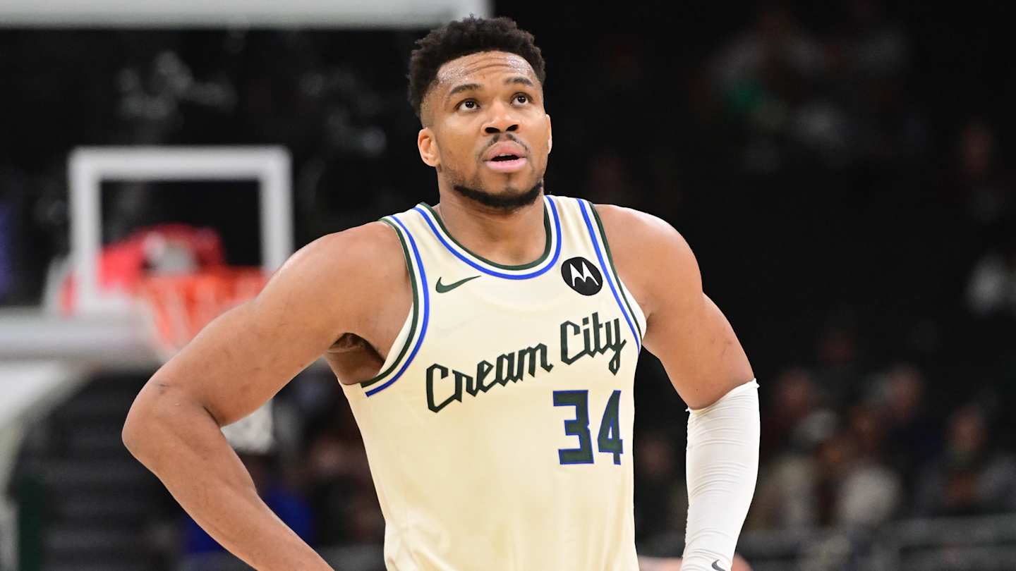 Antetokounmpo's Frustration: Can Bucks Avoid Trade Rumors?